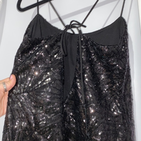 Black mini dress open back from cosmopolitan BRAND NEW FITS LIKE A M - Picture 5 of 6